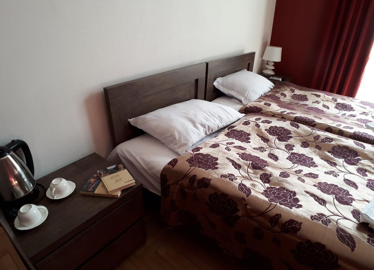 Vazi Hotel Тбилиси Екстериор снимка