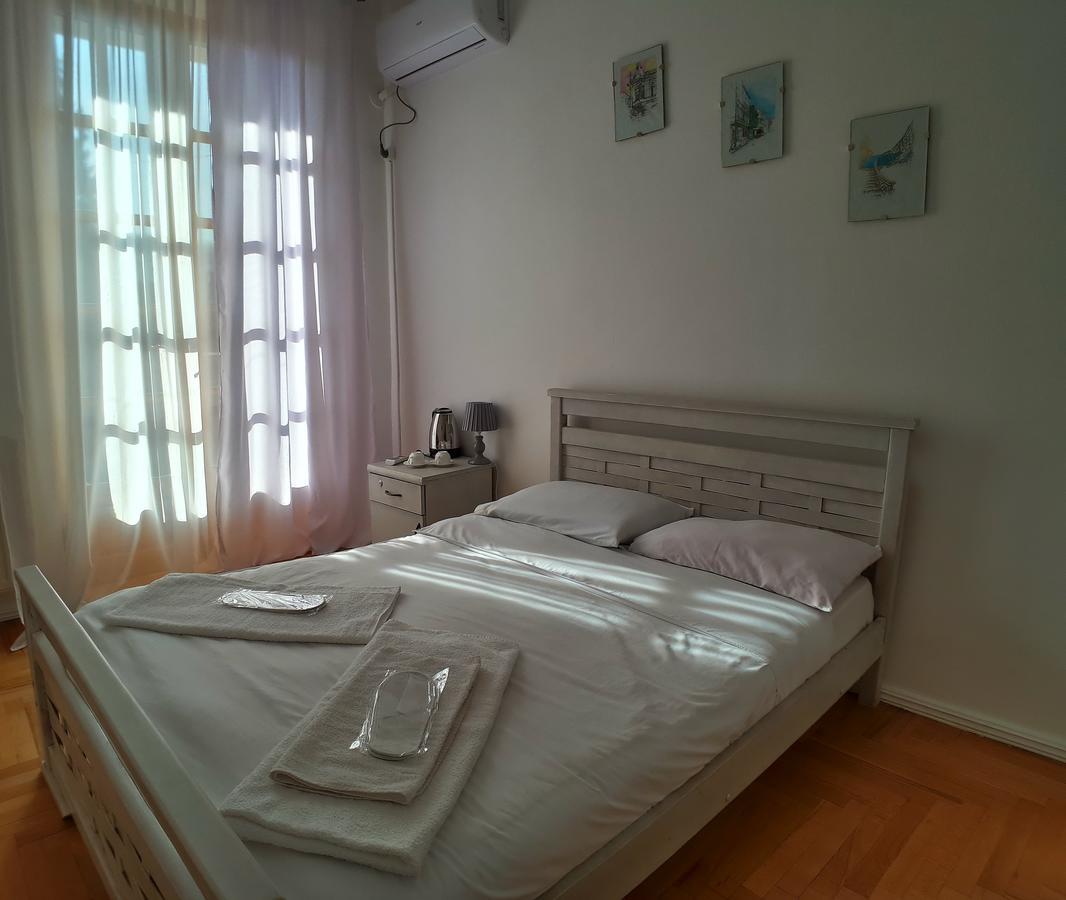 Vazi Hotel Тбилиси Екстериор снимка